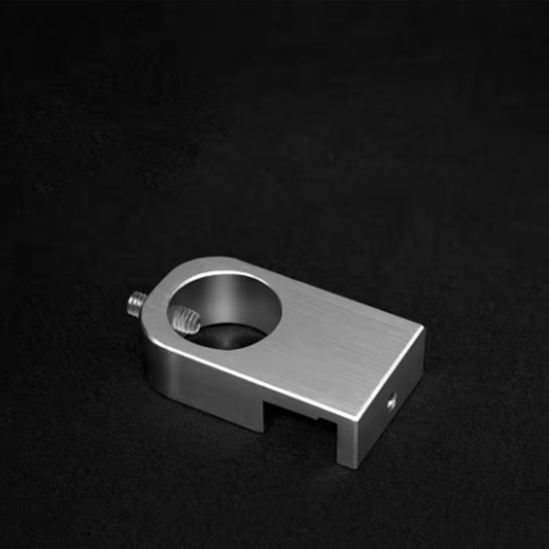 Colliers de serrage réglables  - Overflow Pipe Clip avis et prix