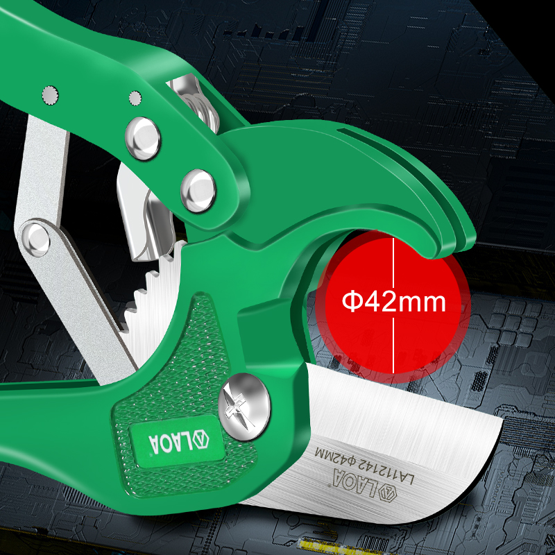 Coupe-tube PVC LAOA 42MM en al - Pipe Cutter Ratchet avis et prix